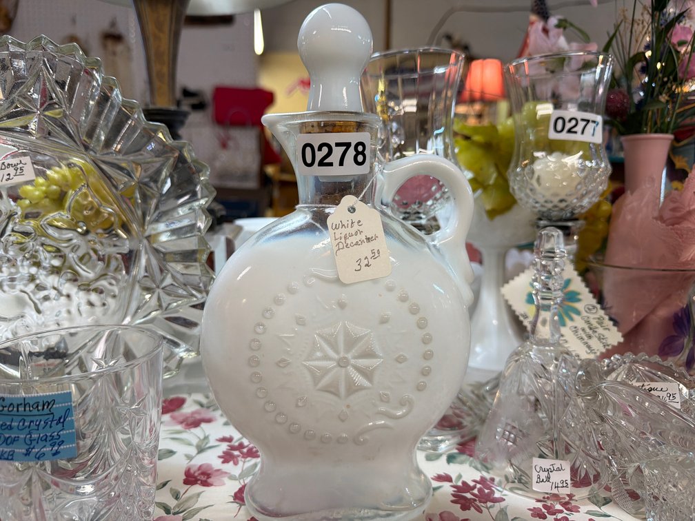 DECANTER