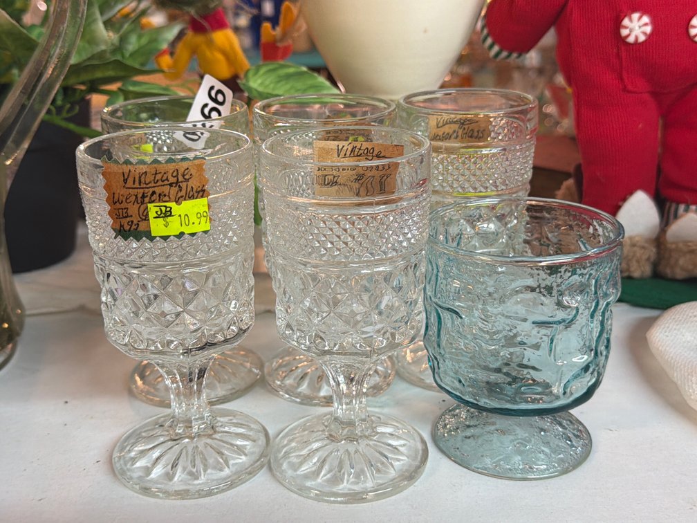 VINTAGE GLASSES