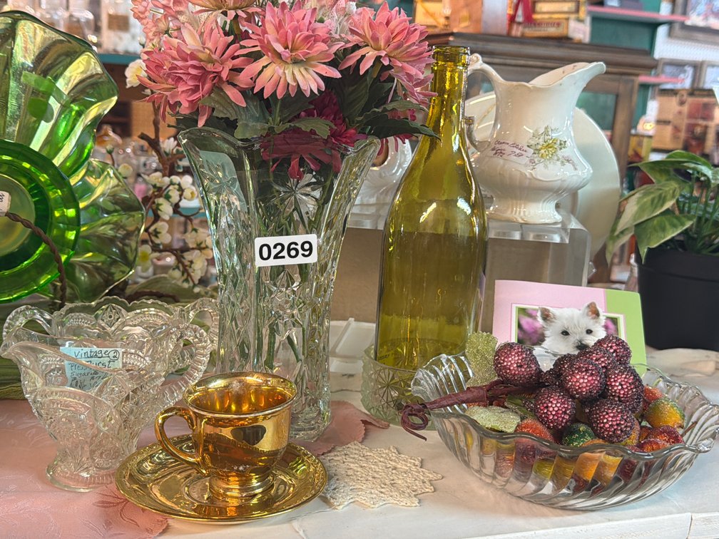 CREAM AND SUGAR DISH , GLASS BOWL , BOTTLE , ETC