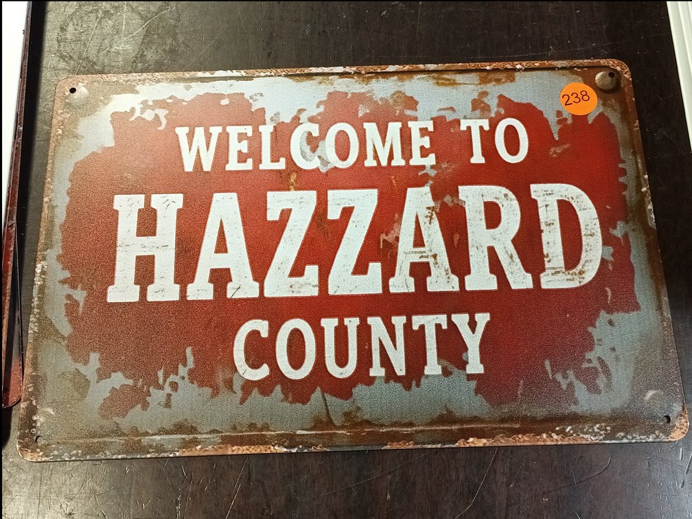 WELCOME TO HAZZARD COUNTY SIGN