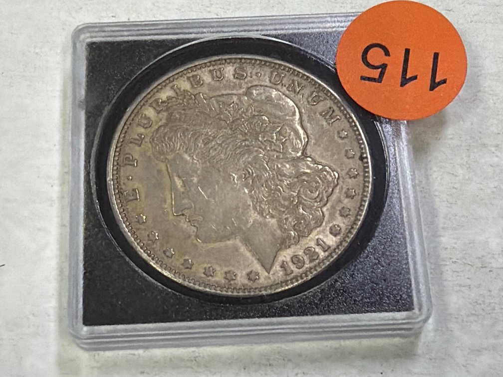 1921 MORGAN SILVER DOLLAR