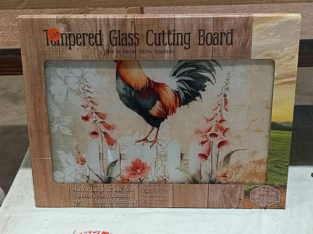 TEMPERED GLASS CUTTING BOARD