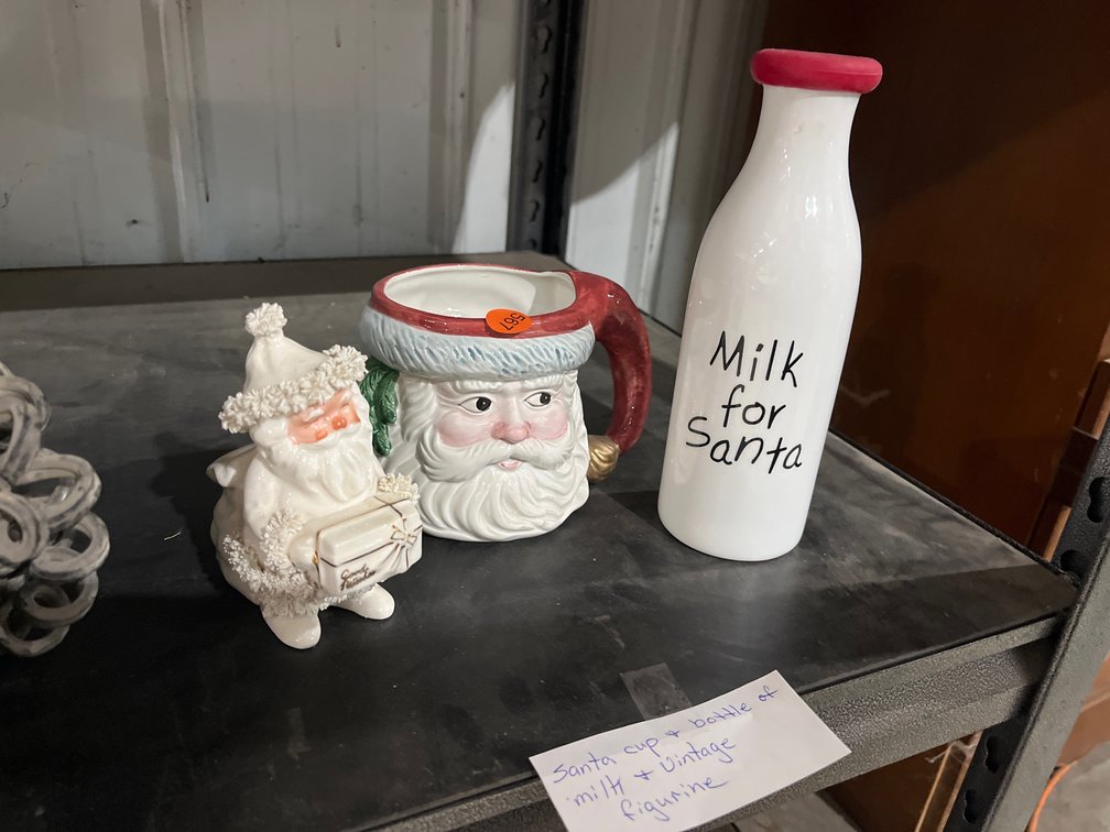 SANTA MUG/CHRISTMAS DECOR
