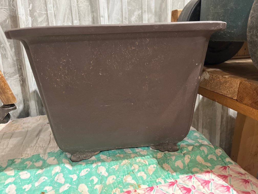 HEAVY CAST IRON PLANTER
