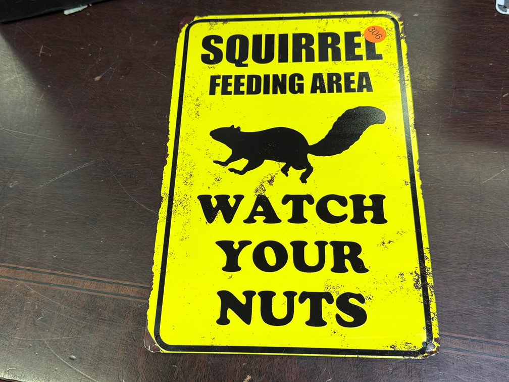 SQUIRREL SIGN