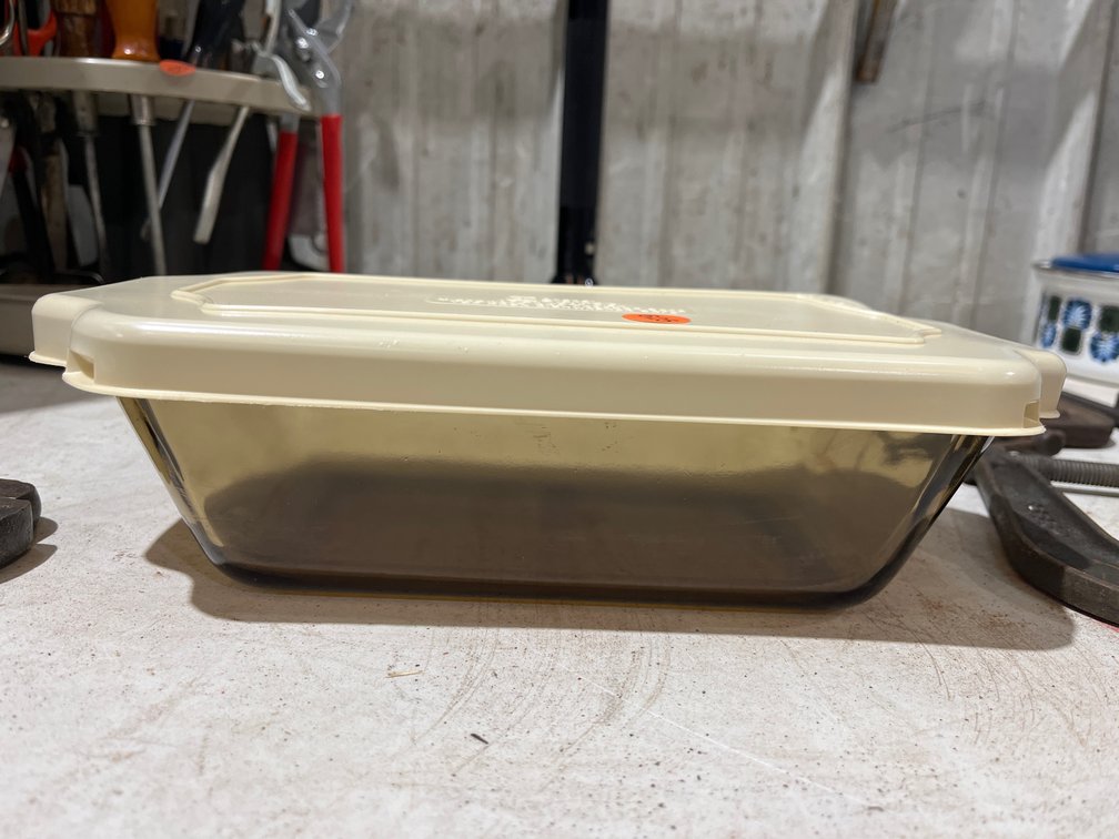 ANCHOR HOCKING GLASS/COVERED LOAF PAN