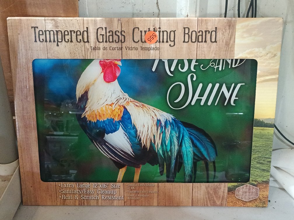 TEMPERED GLASS CUTTING BOARD