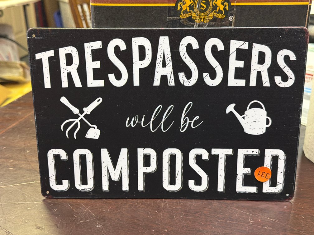 TRESPASSERS SIGN