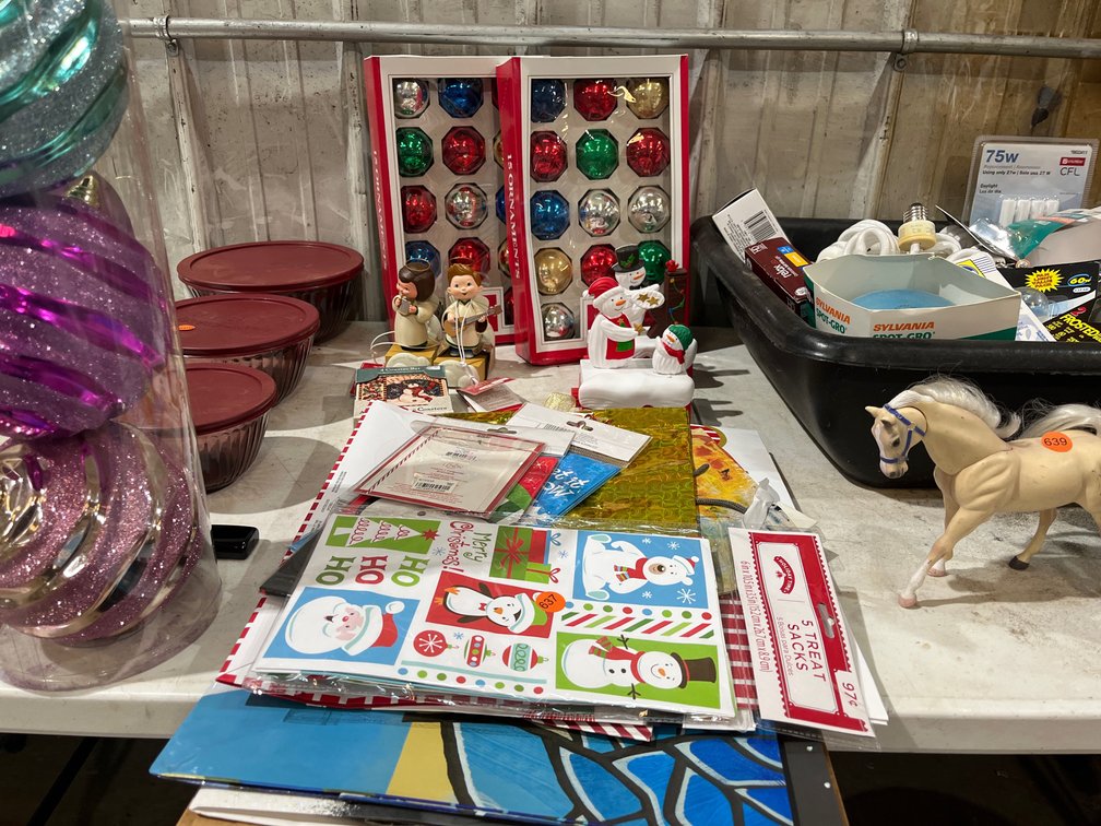 CHRISTMAS LOT