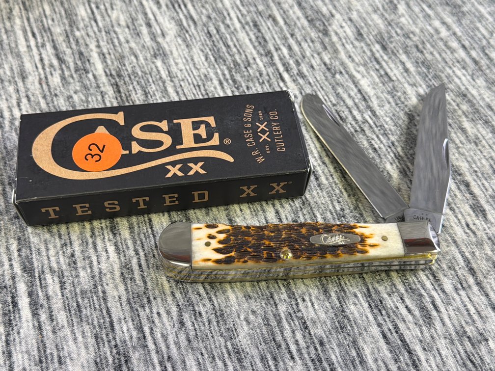 CASE XX AMBER BONE PEACH SEED JIG TRAPPER KNIFE