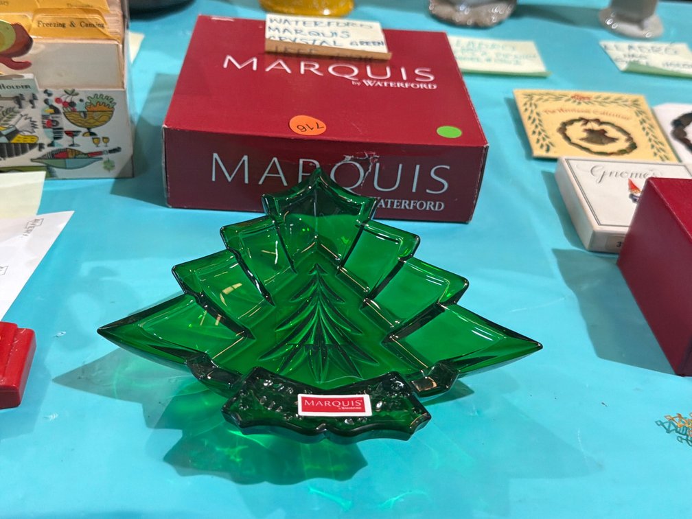 WATERFORD MARQUIS CRYSTAL GREEN CHRISTMAS TREE DISH