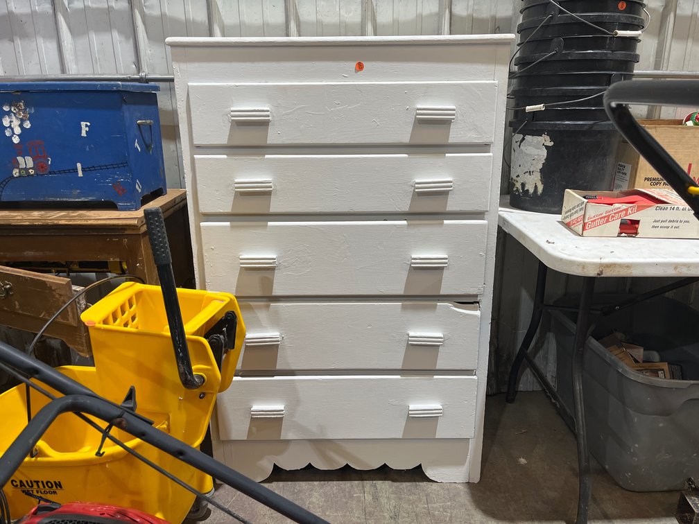 CHEST OF DRAWERS