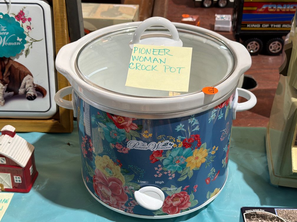 PIONEER WOMAN CROCK POT
