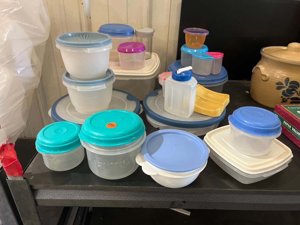 PLASTIC STORAGE CONTAINERS