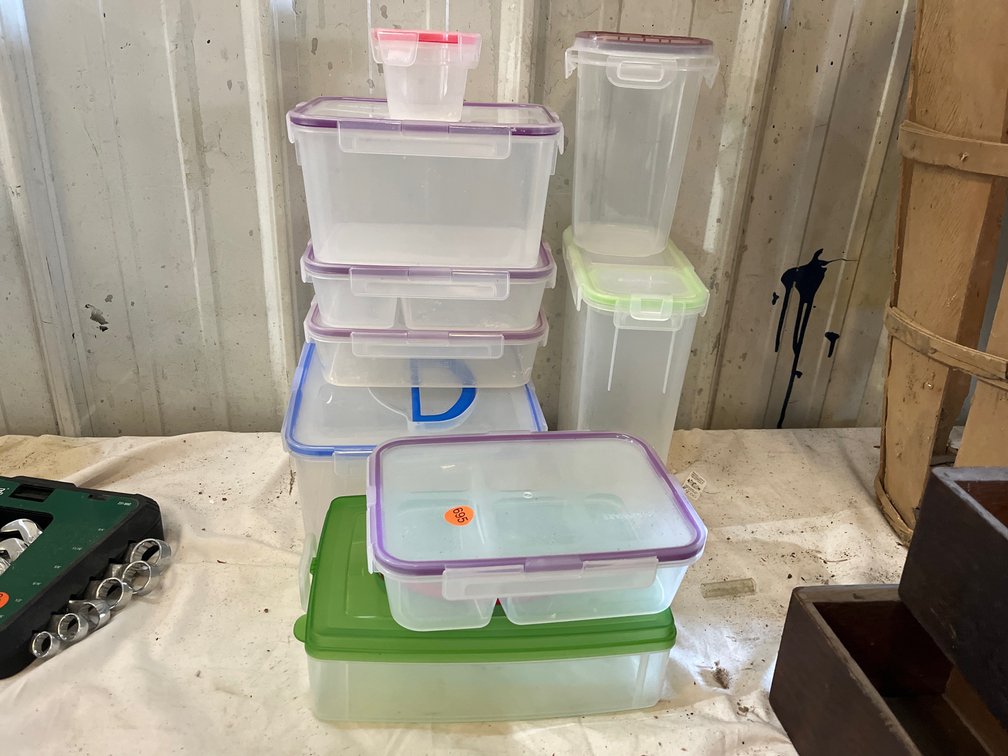 PLASTIC STORAGE CONTAINERS