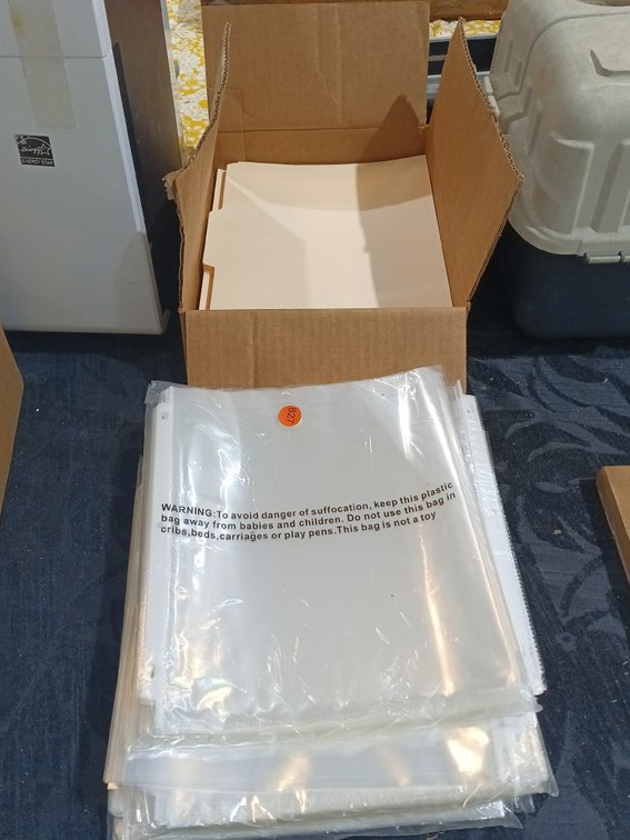 FOLDERS AND PAPER SLEEVES