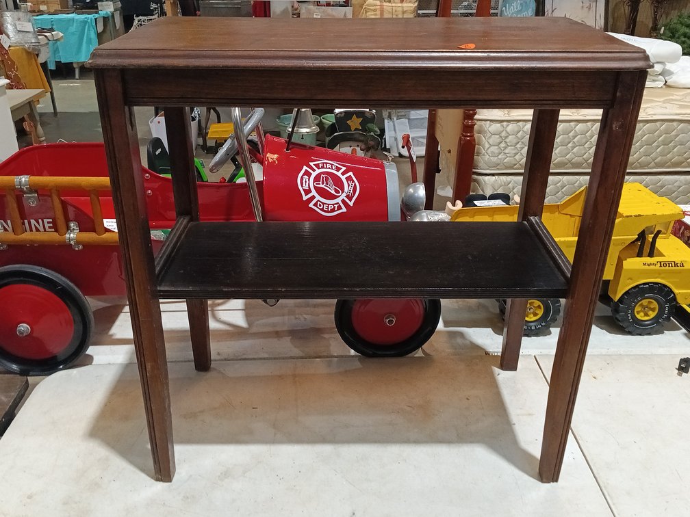 SMALL WOOD TABLE