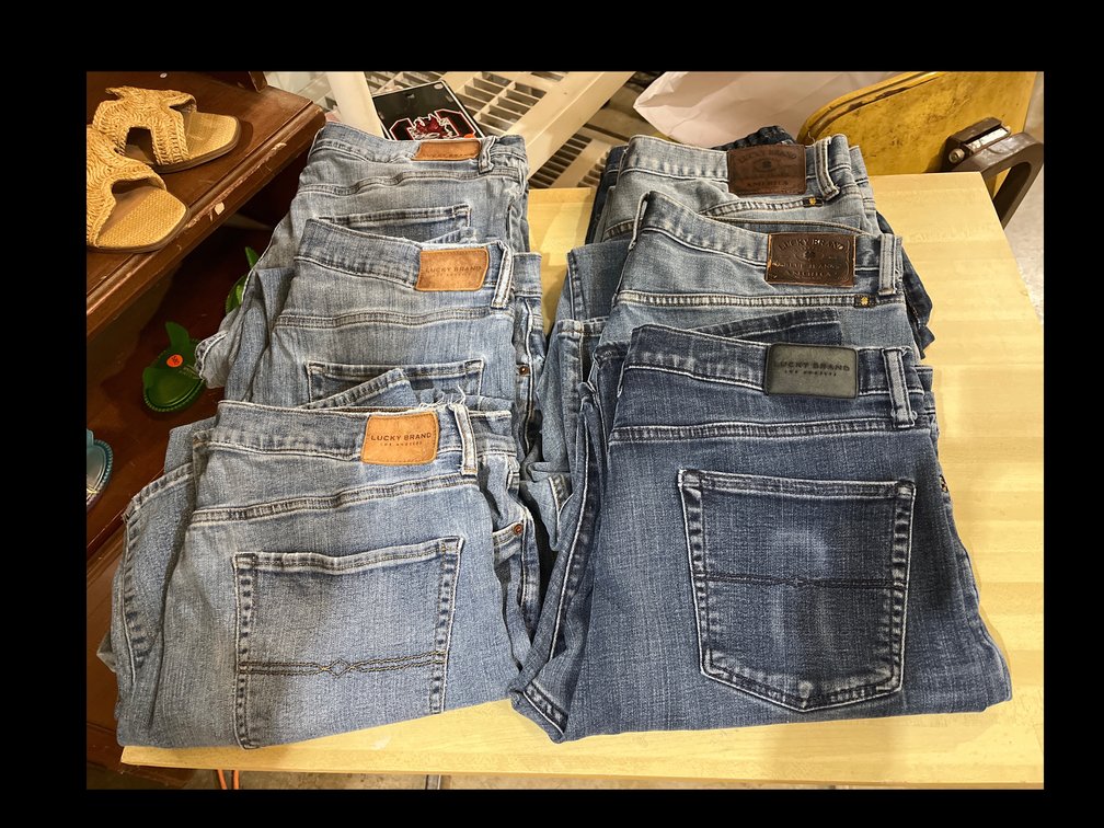 7 PAIR LUCKY BRAND JEANS 38 x 32