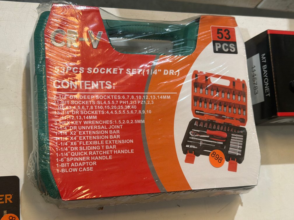NEW 53PC SOCKET SET