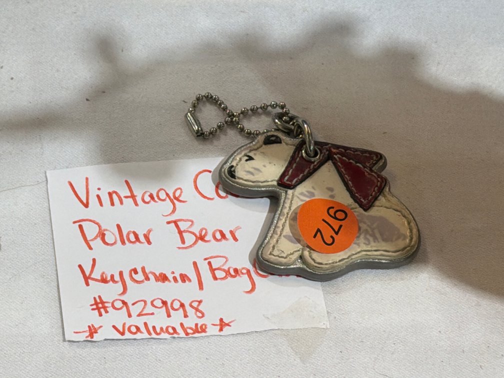 INTAGE COACH POLAR BEAR KEY CHAIN