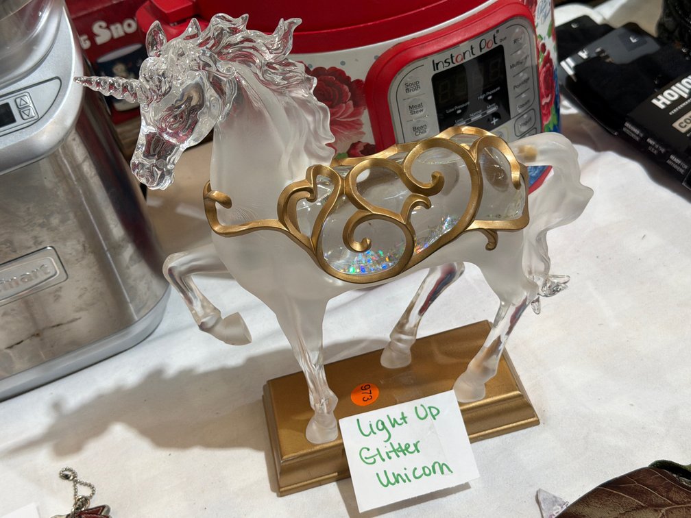 LIGHT UP GLITTER UNICORN