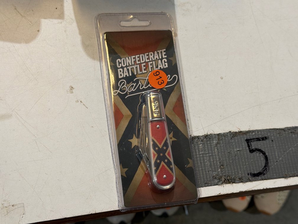 CONFEDERATE BATTLE FLAG BARLOW KNIFE