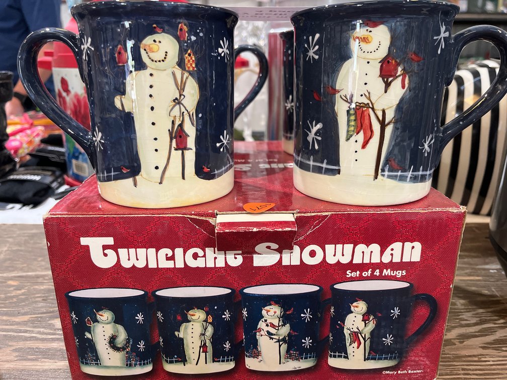 TWILIGHT  SNOWMEN MUGS