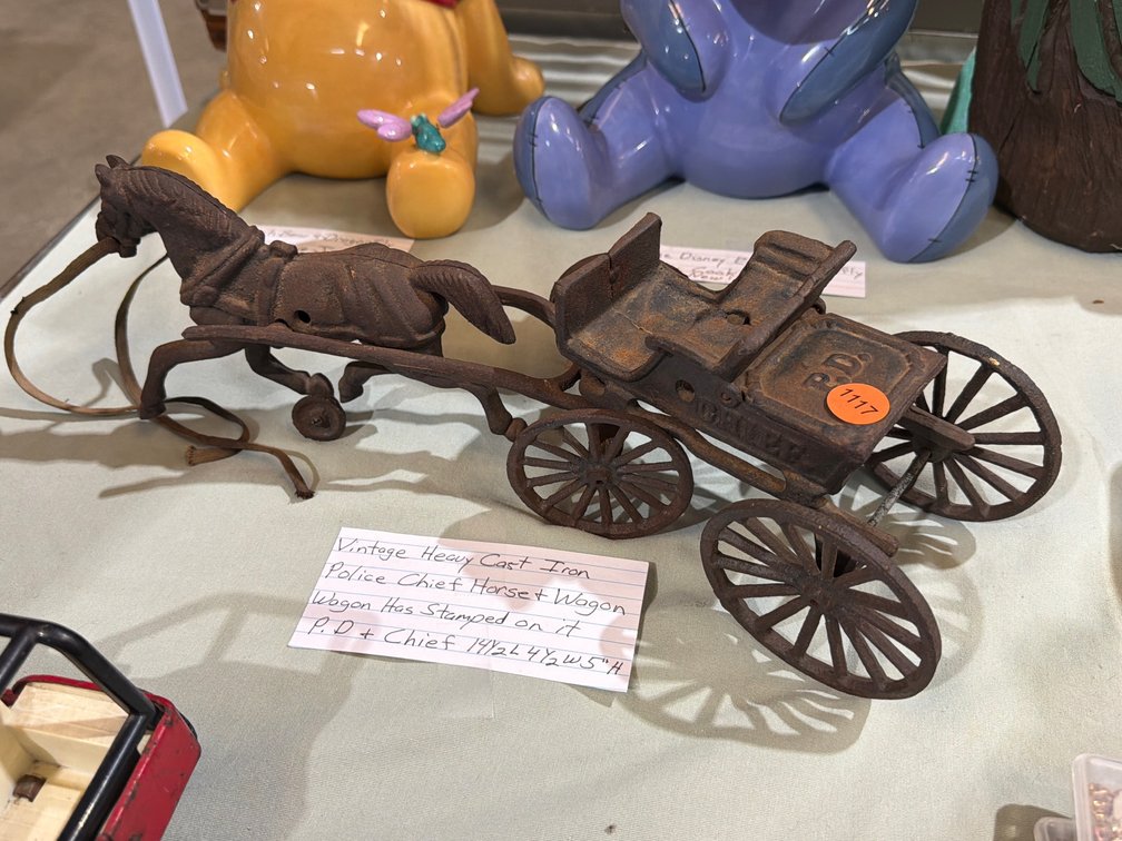 VINTAGE HEAVY CAST IRON POLICE CHIEF HORSE & WAGON