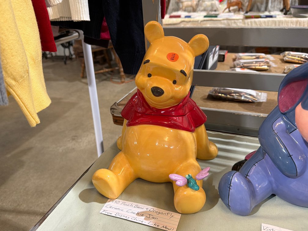 1990 POOH BEAR & DRAGONFLY CERAMIC COOKIE JAR