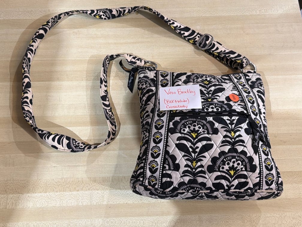 VERA BRADLEY CROSSBODY PURSE