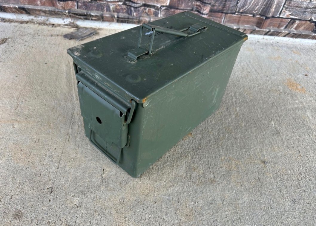 METAL AMMO CAN