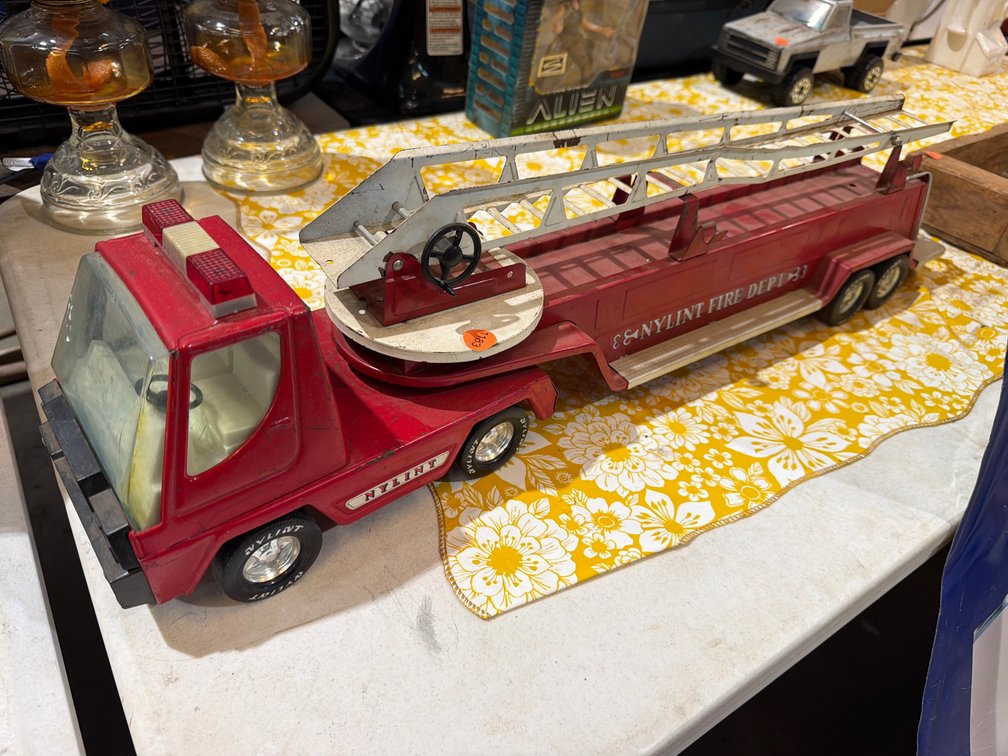 VINTAGE NYLINT FIRE TRUCK
