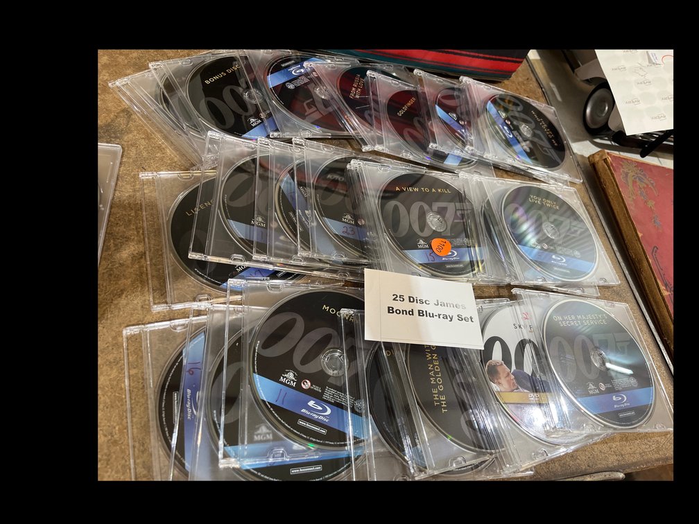 JAMES BOND BLUE RAY LOT (25)