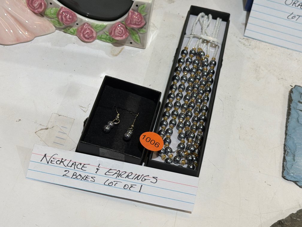 NECKLACE & EARRINGS