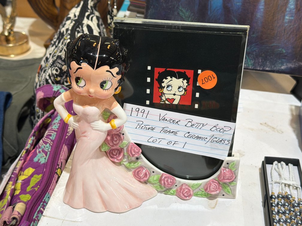 1991 VANDOR BETTY BOOP PICTURE FRAME CERAMIC GLASS
