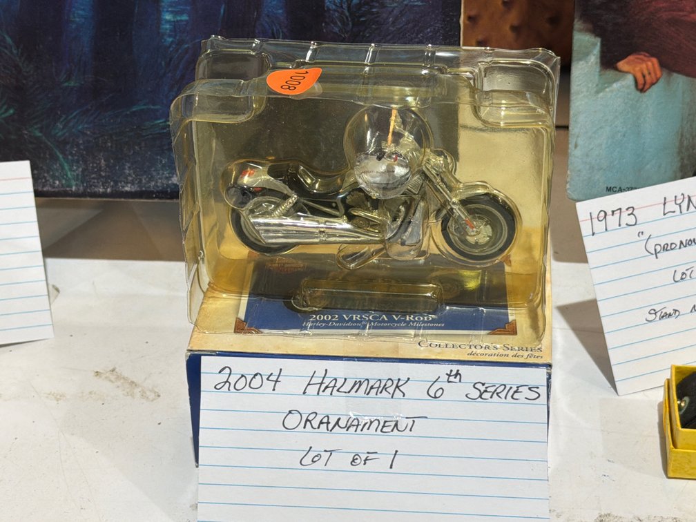 2004 HALMARK ORNAMENT