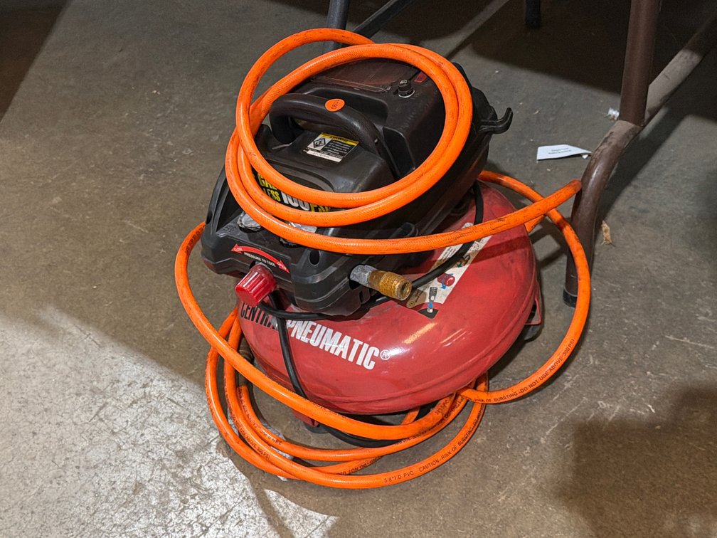 CENTRAL PNEUMATIC AIR COMPRESSOR