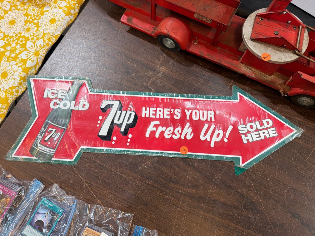 METAL 7UP SIGN