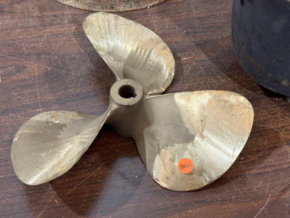 METAL PROPELLOR
