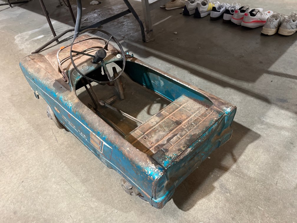 VINTAGE PEDAL CAR