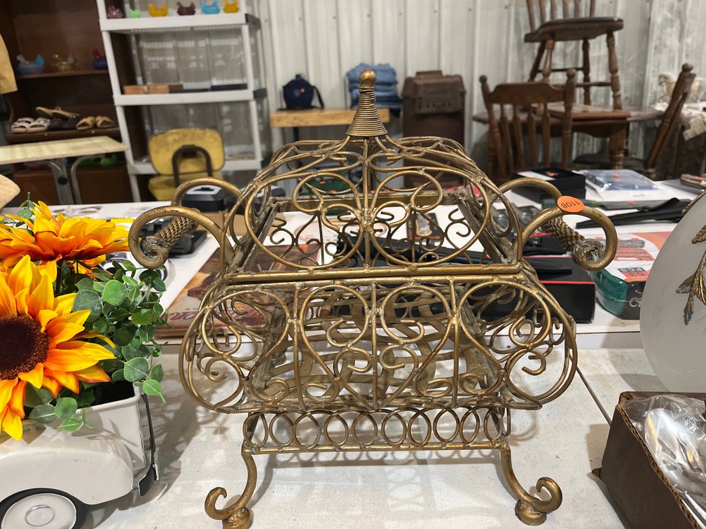 DECORATIVE METAL BASKET