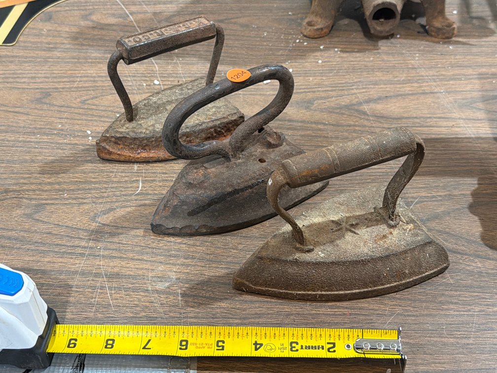 3 VINTAGE SAD IRONS