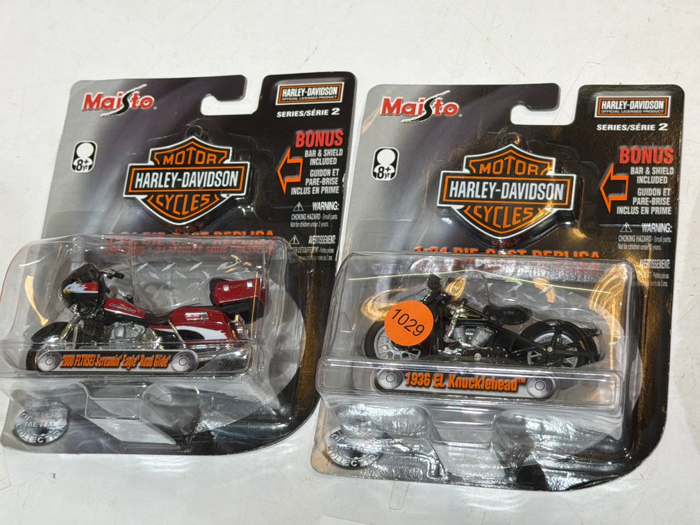 2004 MAISTO TOY MOTORCYCLES