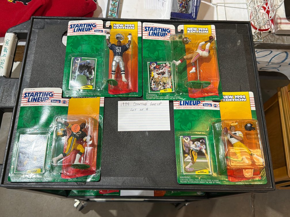1994 STARTING LINE UP FIGURES