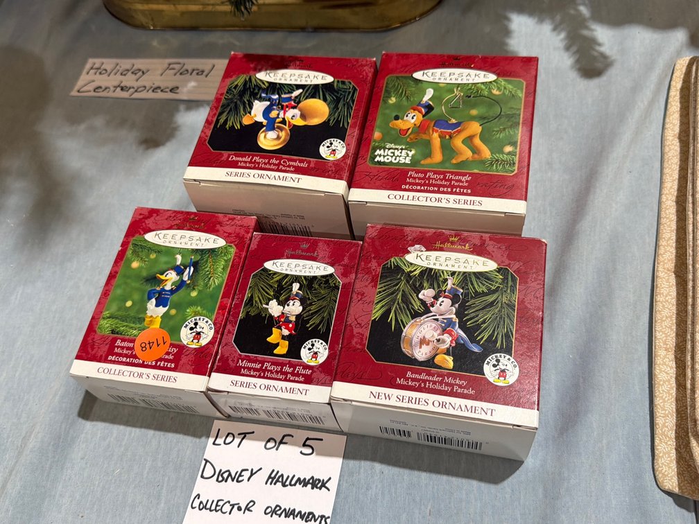 (5) DISNEY HALLMARK COLLECTOR ORNAMENTS