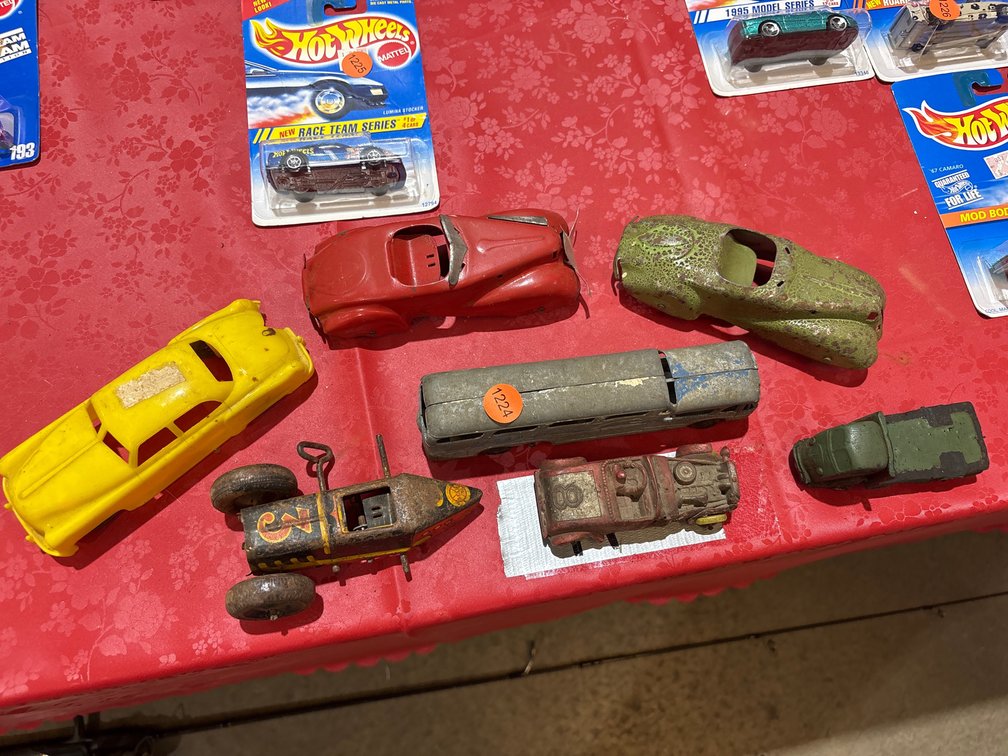VINTAGE TOY CARS & TRUCKS