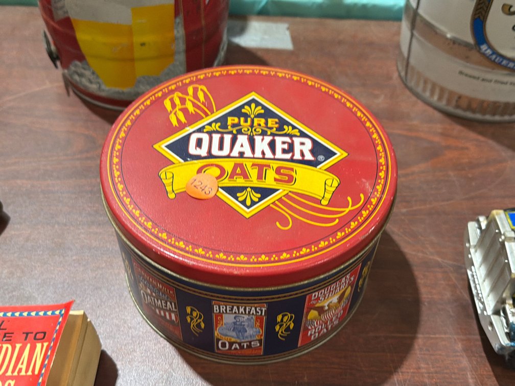 QUAKER OATS TIN
