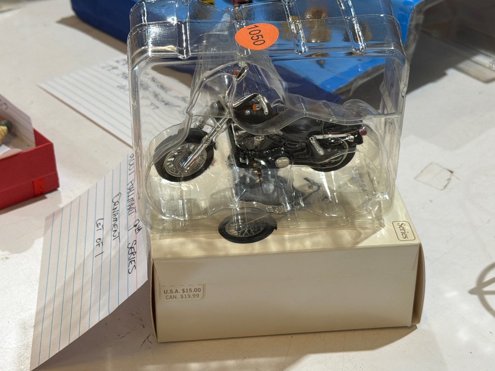 2007 HALLMARK ORNAMENT