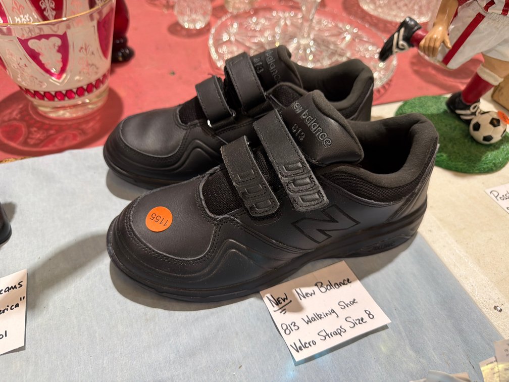 “NEW” NEW BALANCE 813 WALKING SHOES