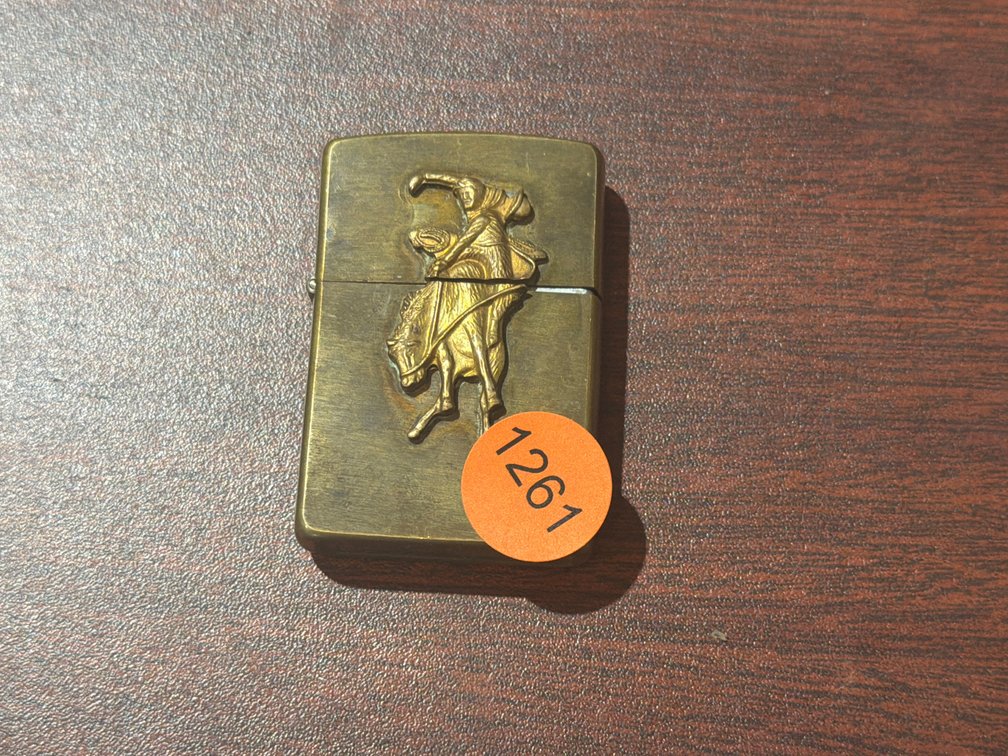 VINTAGE ZIPPO LIGHTER